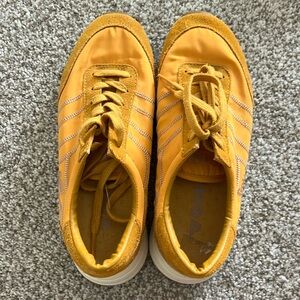 Gola sneakers